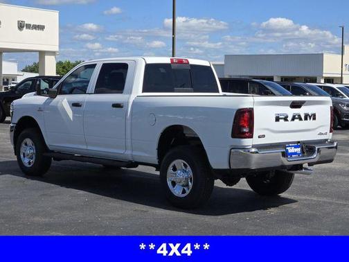 2025 RAM 2500 Tradesman Crew Cab 4x4 6'4' Box