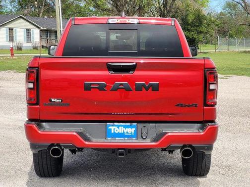 Molten Red Pearlcoat 2026 RAM 1500 Laramie