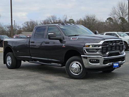 2026 RAM 3500 Tradesman Crew Cab 4x4 8' Box