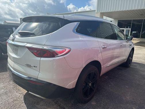 2023 Buick Enclave Essence FWD