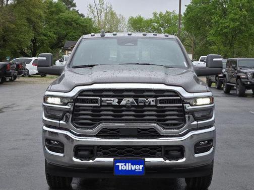 2025 RAM 2500 Tradesman Crew Cab 4x4 6'4' Box