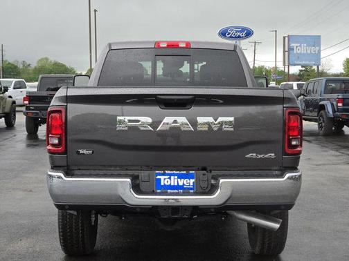2025 RAM 2500 Tradesman Crew Cab 4x4 6'4' Box