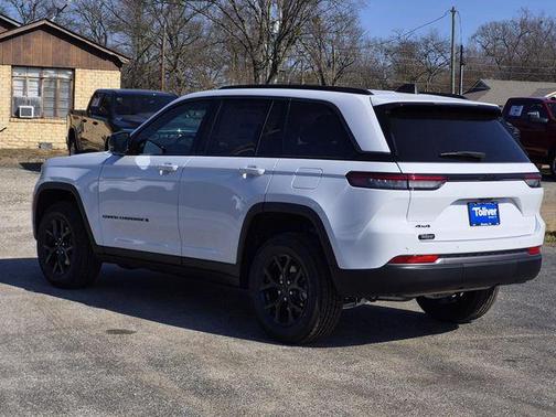 2026 Jeep Grand Cherokee Altitude