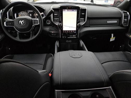 2026 RAM 2500 Laramie Crew Cab 4x4 6'4' Box