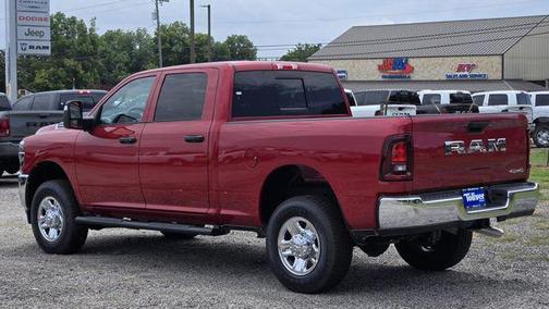 2025 RAM 2500 Tradesman Crew Cab 4x4 6'4' Box