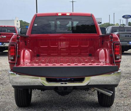 2025 RAM 2500 Tradesman Crew Cab 4x4 6'4' Box