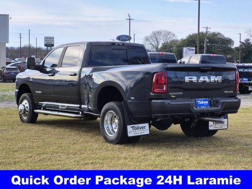 2026 RAM 3500 Laramie Crew Cab 4x4 8' Box