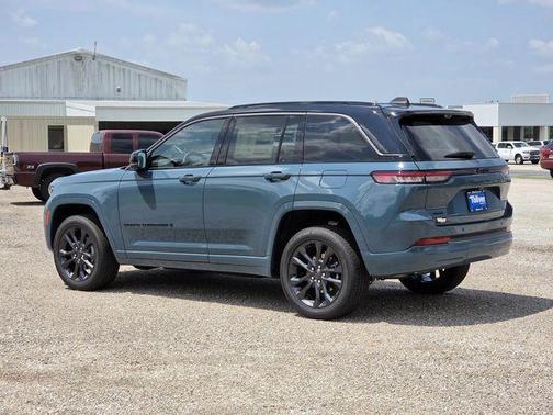 Steel Blue 2026 Jeep Grand Cherokee Limited