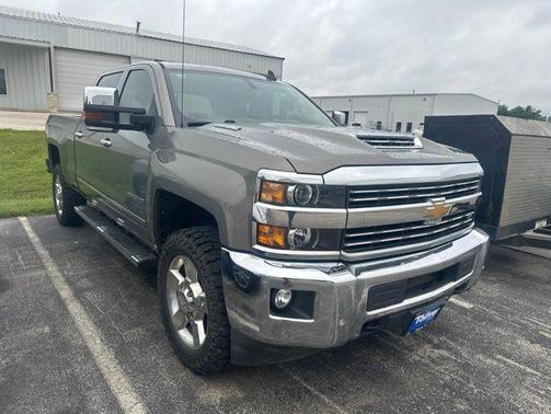 Pepperdust Metallic 2017 Chevrolet Silverado 2500 LTZ