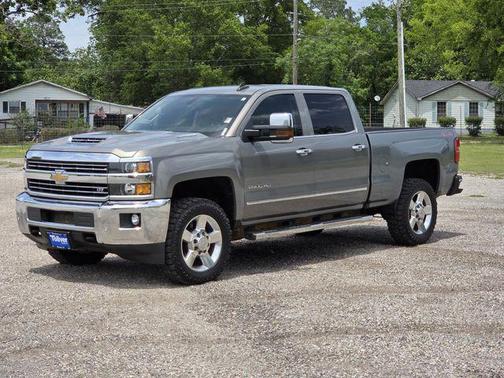 Pepperdust Metallic 2017 Chevrolet Silverado 2500 LTZ