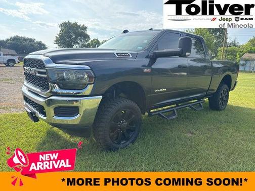 2020 RAM 2500 Tradesman Crew Cab 4X4 6'4' Box