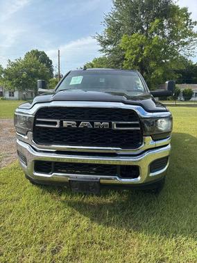 2020 RAM 2500 Tradesman Crew Cab 4X4 6'4' Box
