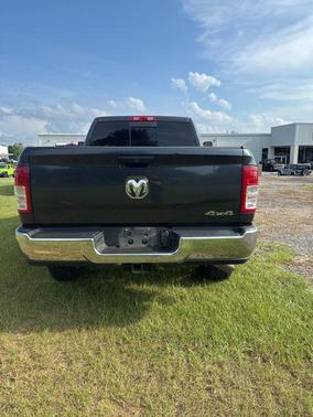 2020 RAM 2500 Tradesman Crew Cab 4X4 6'4' Box