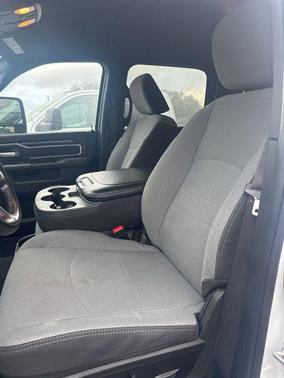 2024 RAM 3500 Big Horn Crew Cab 4x4 8' Box