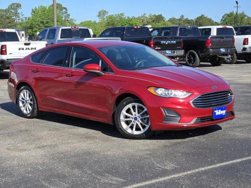2020 Ford Fusion SE
