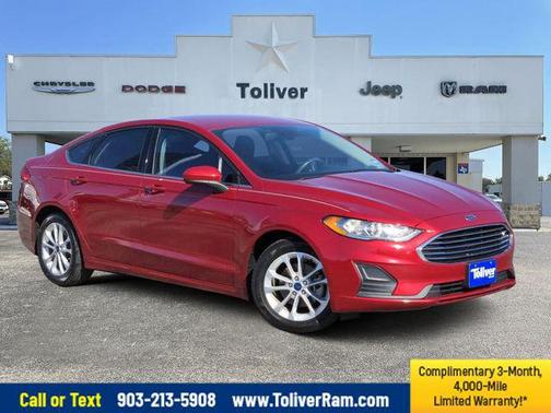 2020 Ford Fusion SE