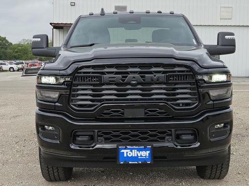 Diamond Black Crystal Pearlcoat 2026 RAM 2500 Lone Star Crew Cab 4x4 6'4' Box