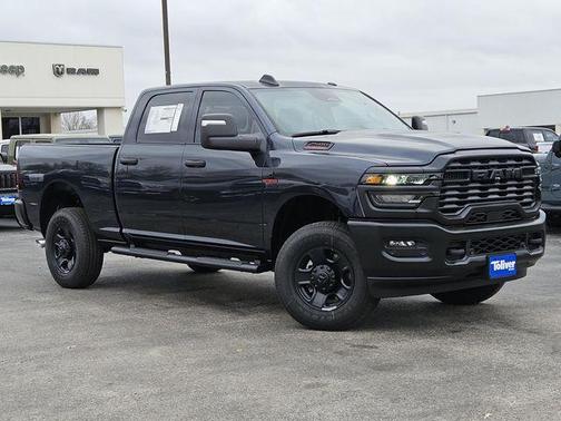 2026 RAM 2500 Tradesman Crew Cab 4x4 6'4' Box
