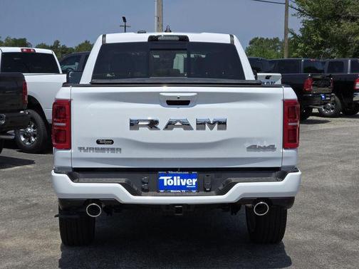 2025 RAM 1500 ST