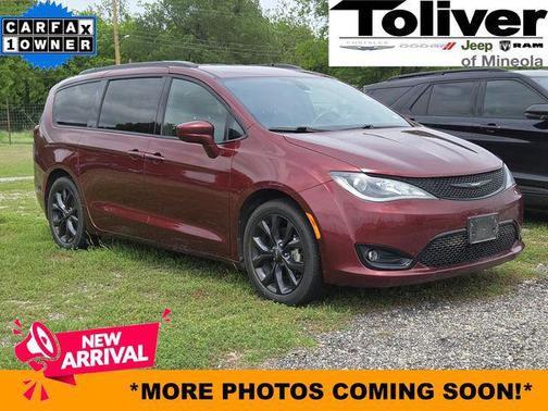 2020 Chrysler Pacifica Touring L