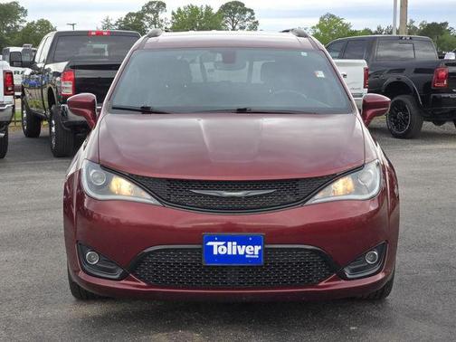 2020 Chrysler Pacifica Touring L