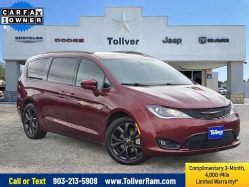 2020 Chrysler Pacifica Touring L