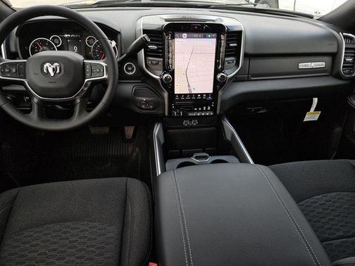 2026 RAM 2500 Lone Star Crew Cab 4x4 6'4' Box