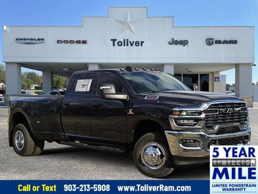 2026 RAM 3500 Tradesman Crew Cab 4x4 8' Box