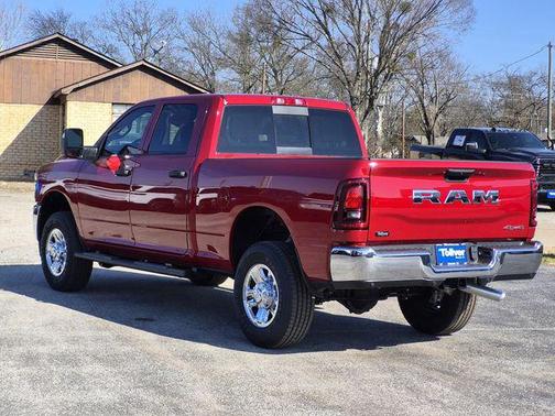 2026 RAM 2500 Tradesman Crew Cab 4x4 6'4' Box