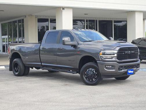 2024 RAM 3500 Laramie Crew Cab 4x4 8' Box