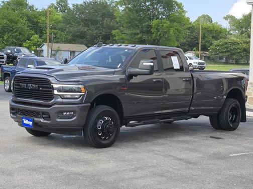 2024 RAM 3500 Laramie Crew Cab 4x4 8' Box