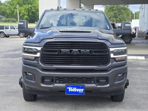 2024 RAM 3500 Laramie Crew Cab 4x4 8' Box