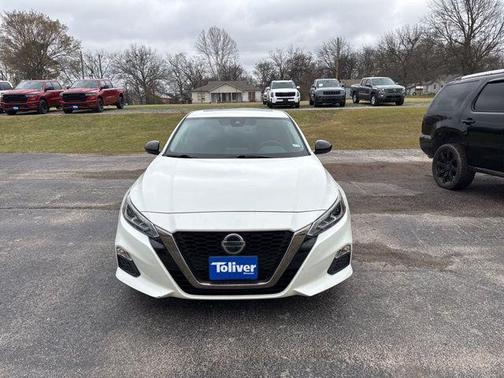 2021 Nissan Altima SR FWD