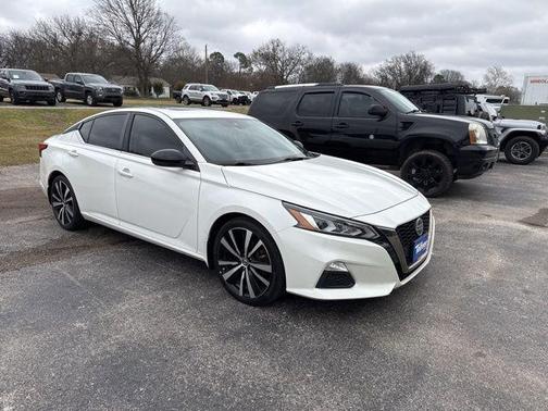 2021 Nissan Altima SR FWD