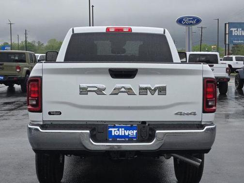 2025 RAM 2500 Tradesman Crew Cab 4x4 6'4' Box
