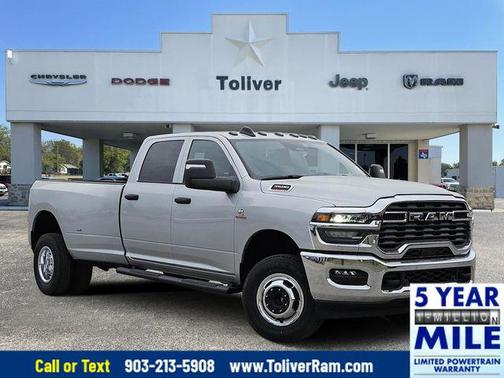 2026 RAM 3500 Tradesman Crew Cab 4x4 8' Box