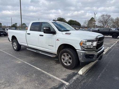 2024 RAM 2500 Big Horn Crew Cab 4x4 8' Box