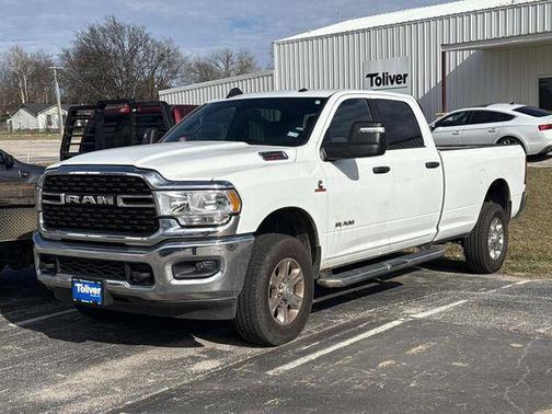 2024 RAM 2500 Big Horn Crew Cab 4x4 8' Box