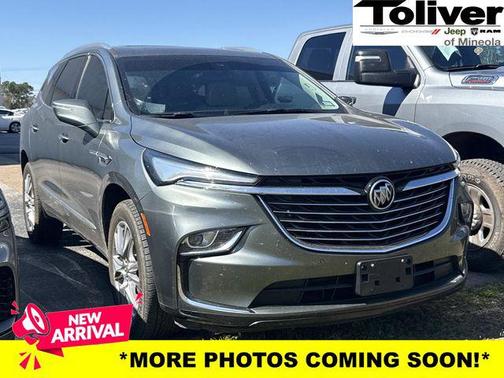 2023 Buick Enclave Essence FWD