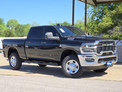 2025 RAM 2500 Tradesman Crew Cab 4x4 6'4' Box