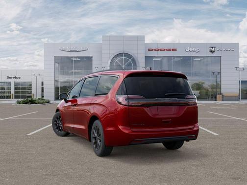 2025 Chrysler Pacifica Select