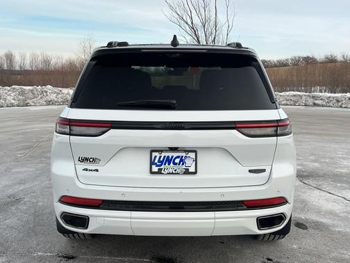 2024 Jeep Grand Cherokee Summit