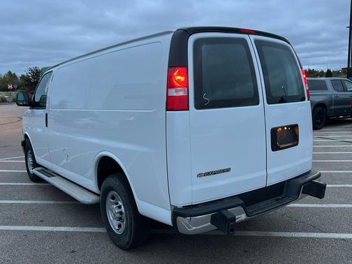 2024 Chevrolet Express 2500 Work Van