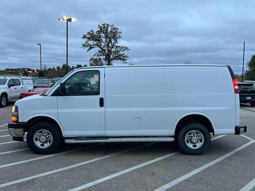 2024 Chevrolet Express 2500 Work Van