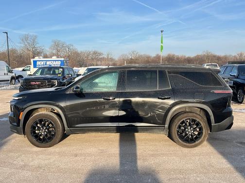 2024 Chevrolet Traverse LT