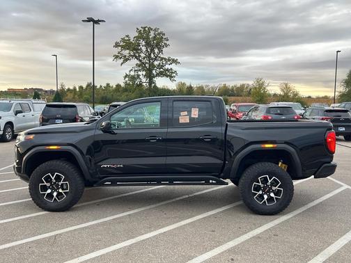 2023 GMC Canyon AT4X