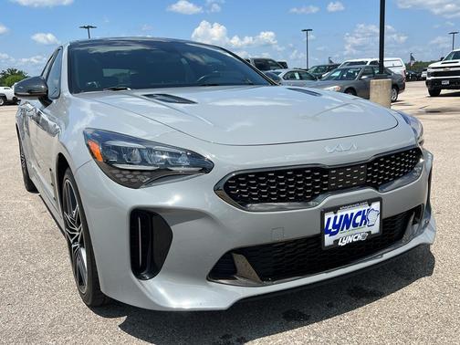 2022 Kia Stinger GT1