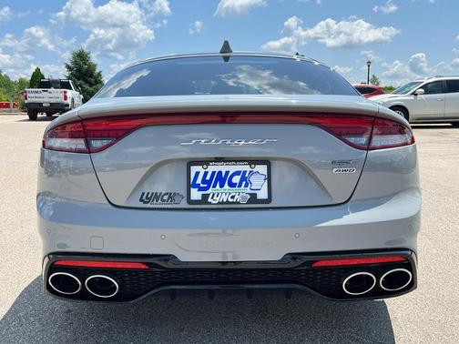 2022 Kia Stinger GT1