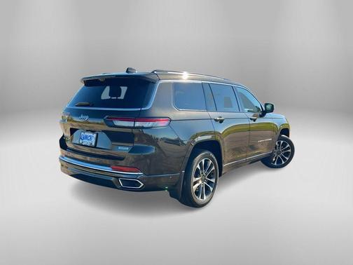 2022 Jeep Grand Cherokee L Overland