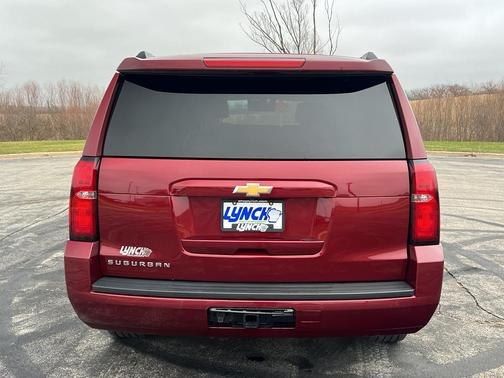2017 Chevrolet Suburban LT
